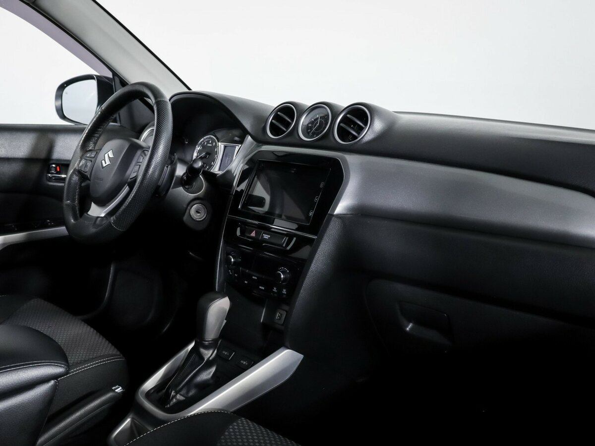 Suzuki Vitara 2016 года с пробегом. Фото: #6