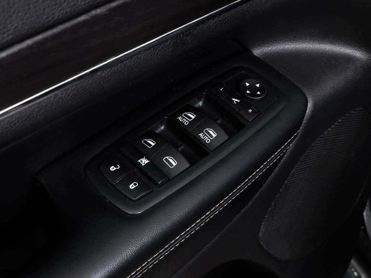 Jeep Grand Cherokee 2016 года с пробегом. Фото: #13