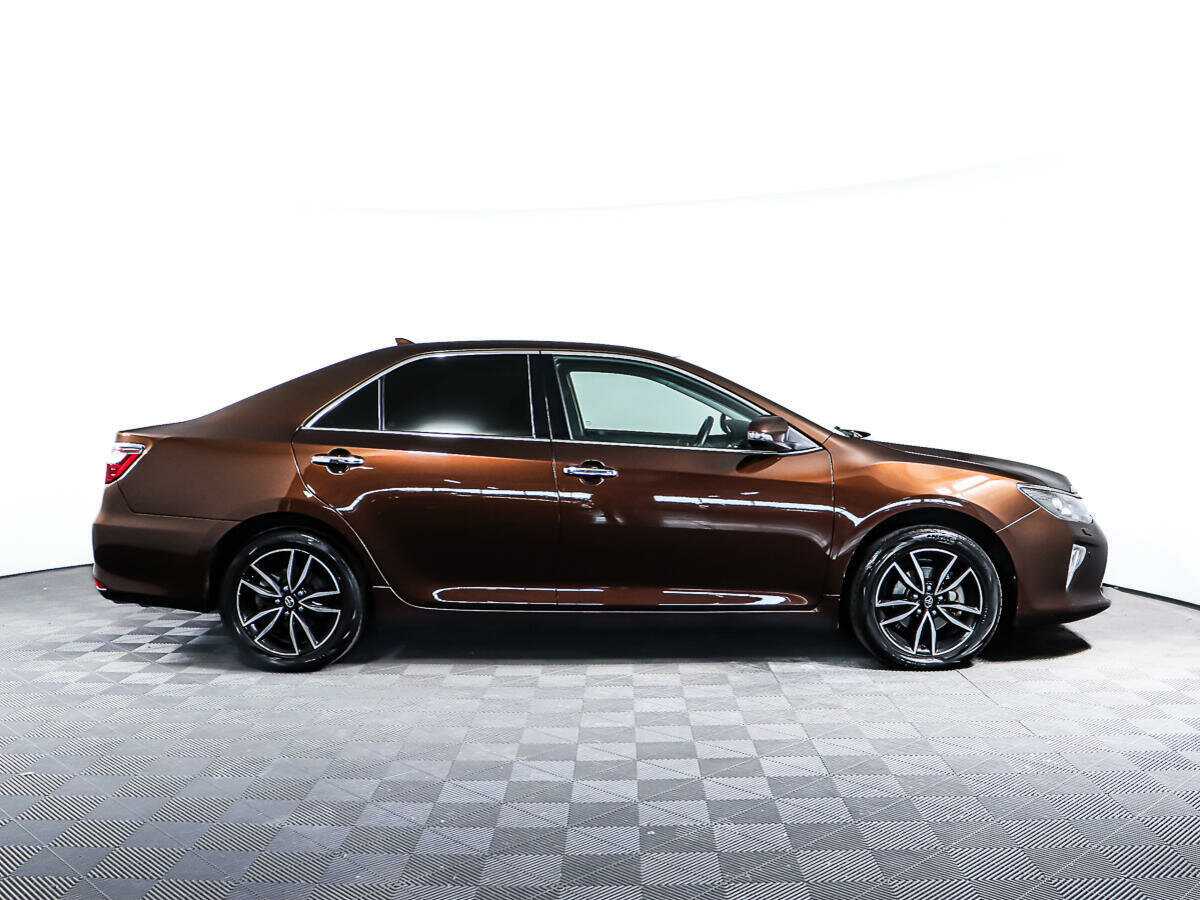 Toyota Camry 2017 года с пробегом. Фото: #3
