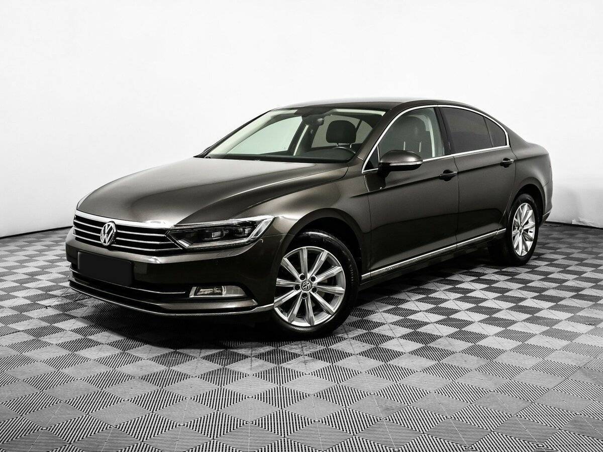 Volkswagen Passat 2017 года с пробегом. Фото: #0