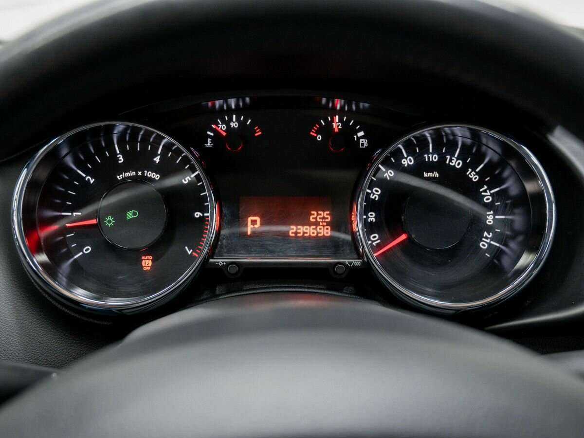 Peugeot 3008 2014 года с пробегом. Фото: #20