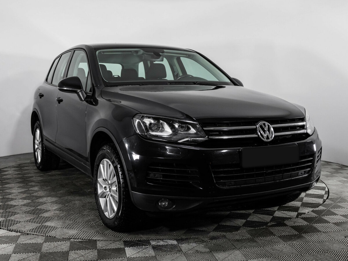 Volkswagen Touareg 2012 года с пробегом. Фото: #2