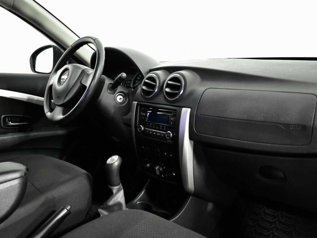 Nissan Almera 2013 года с пробегом. Фото: #6