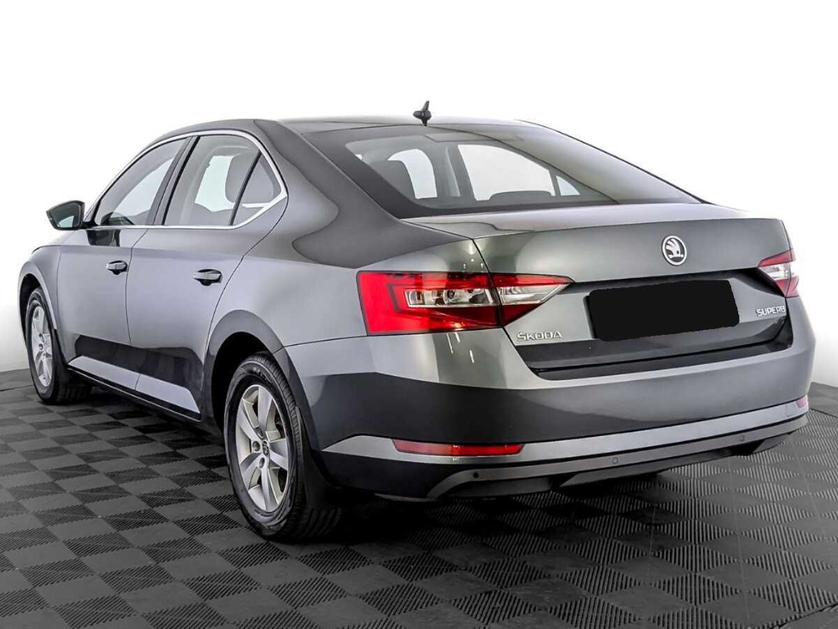 Skoda Superb 2019 года с пробегом. Фото: #6
