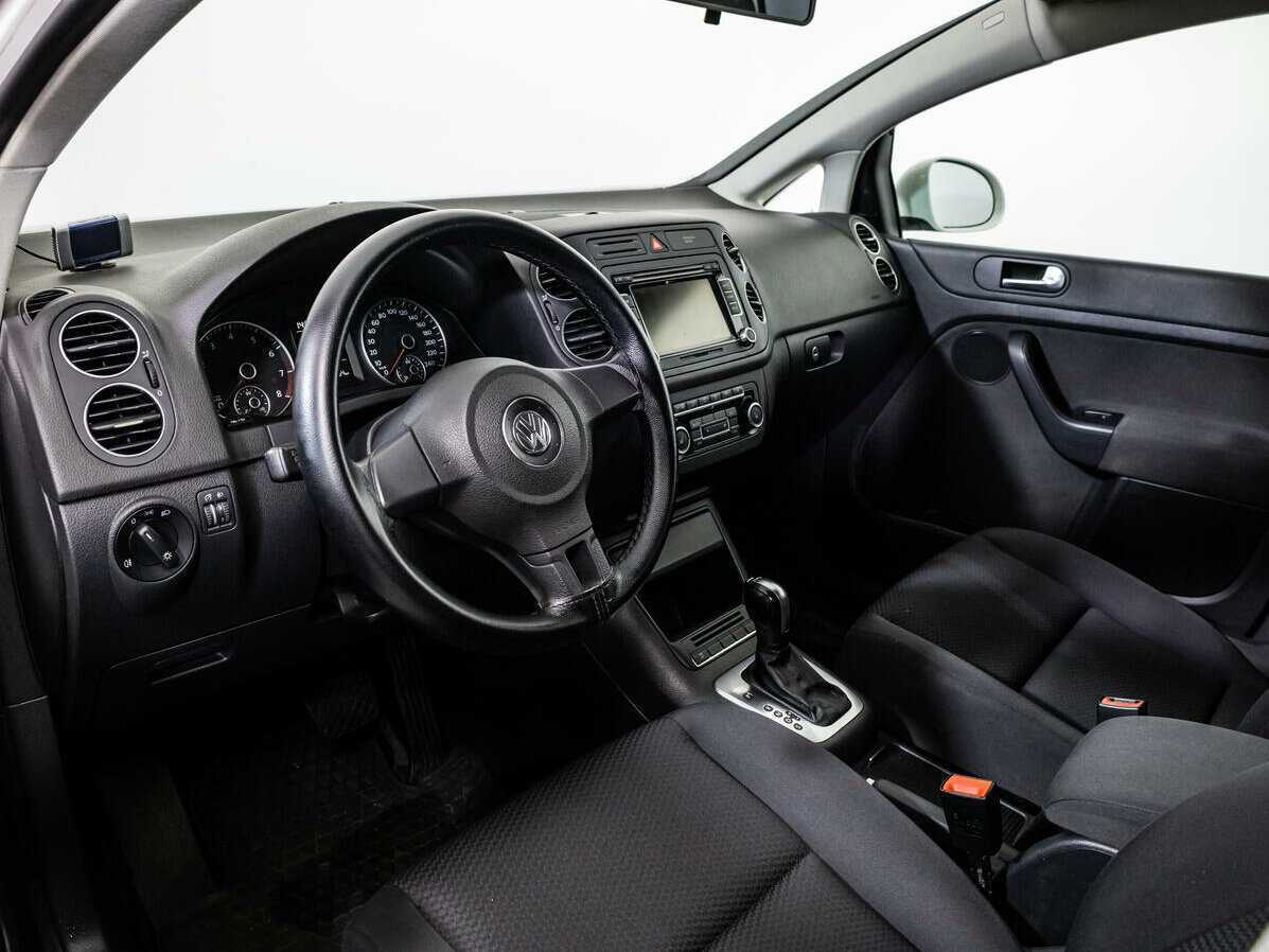 Volkswagen Golf Plus 2013 года с пробегом. Фото: #10
