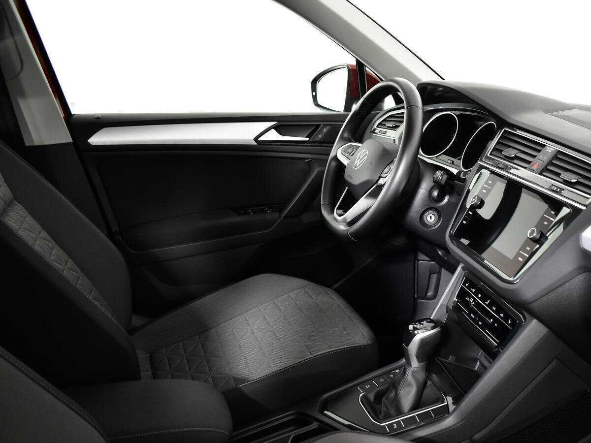 Volkswagen Tiguan 2021 года с пробегом. Фото: #8