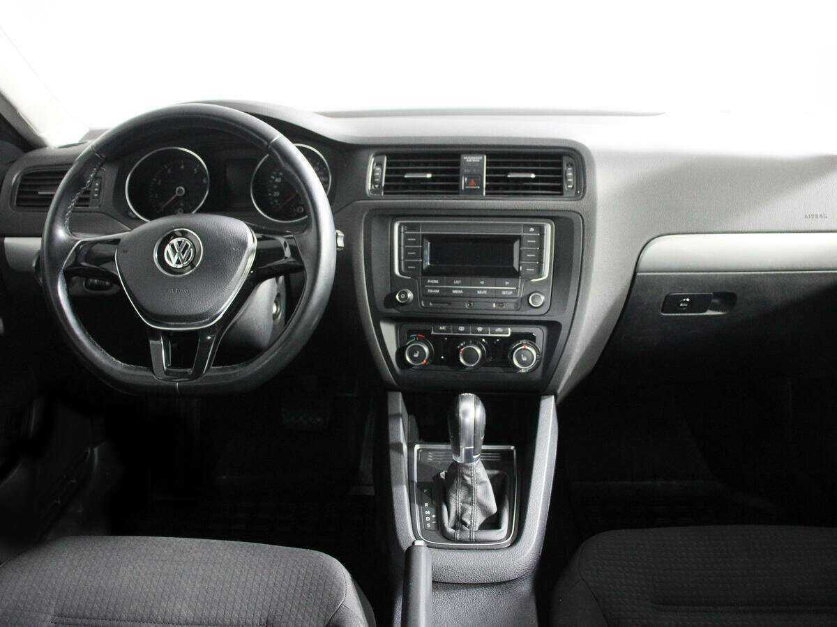 Volkswagen Jetta 2016 года с пробегом. Фото: #11