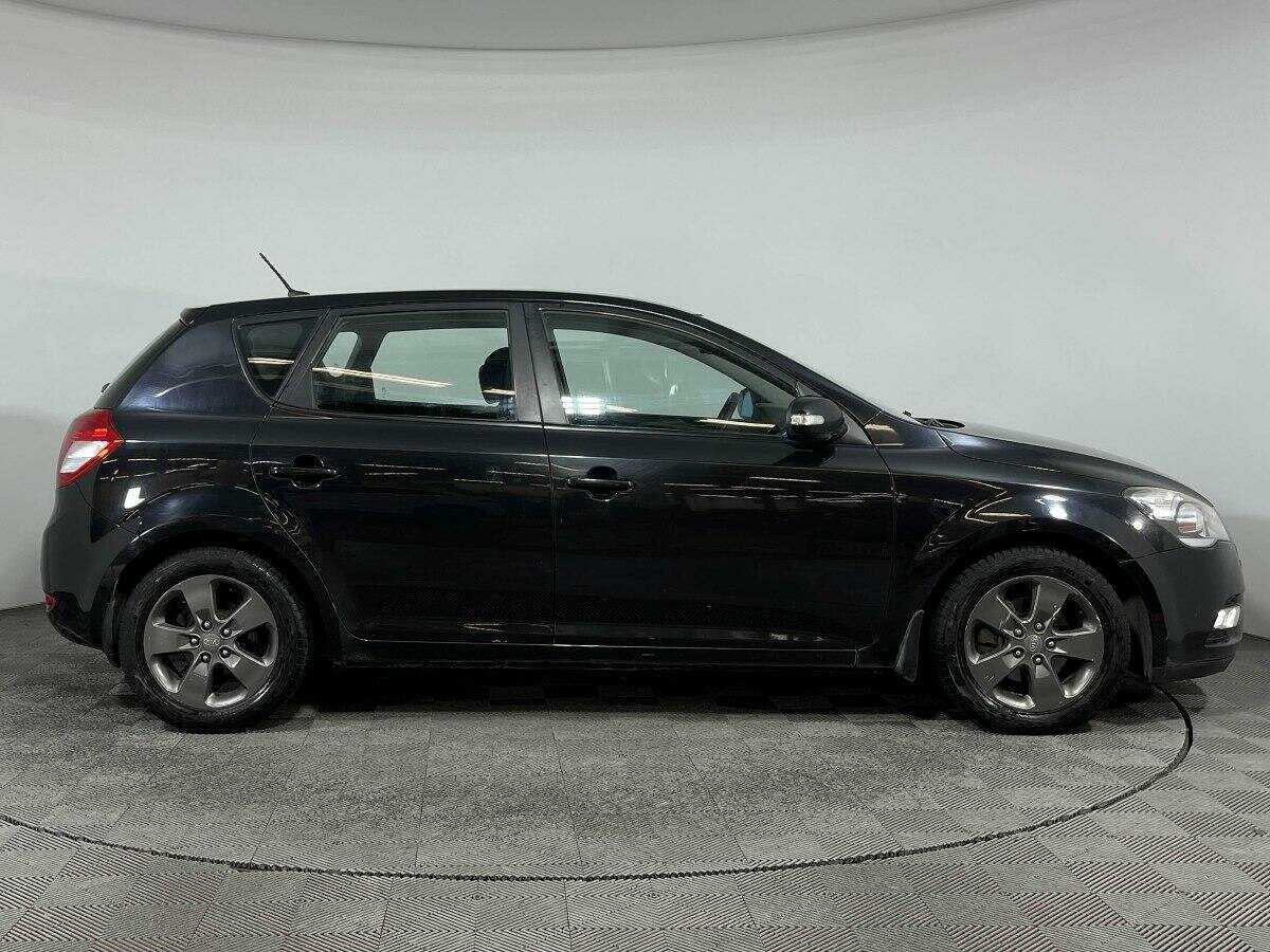 Kia Ceed 2012 года с пробегом. Фото: #3