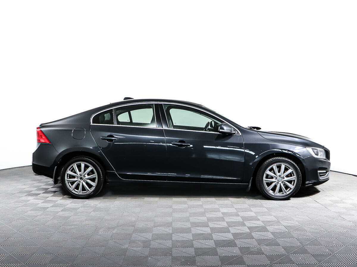 Volvo S60 2013 года с пробегом. Фото: #2