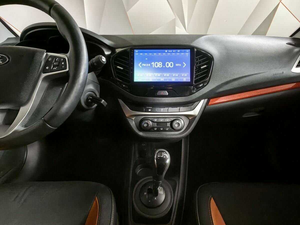 Lada (ВАЗ) Vesta 2019 года с пробегом. Фото: #10