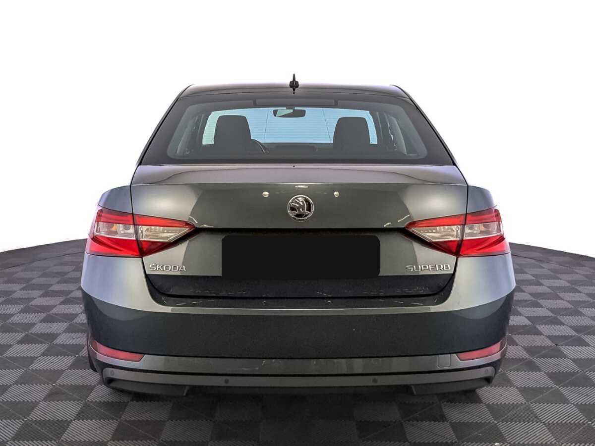 Skoda Superb 2019 года с пробегом. Фото: #5