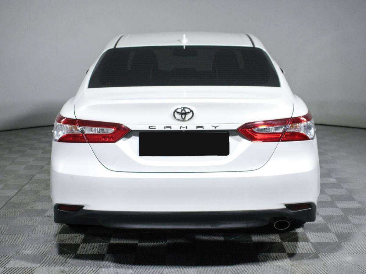 Toyota Camry 2020 года с пробегом. Фото: #5