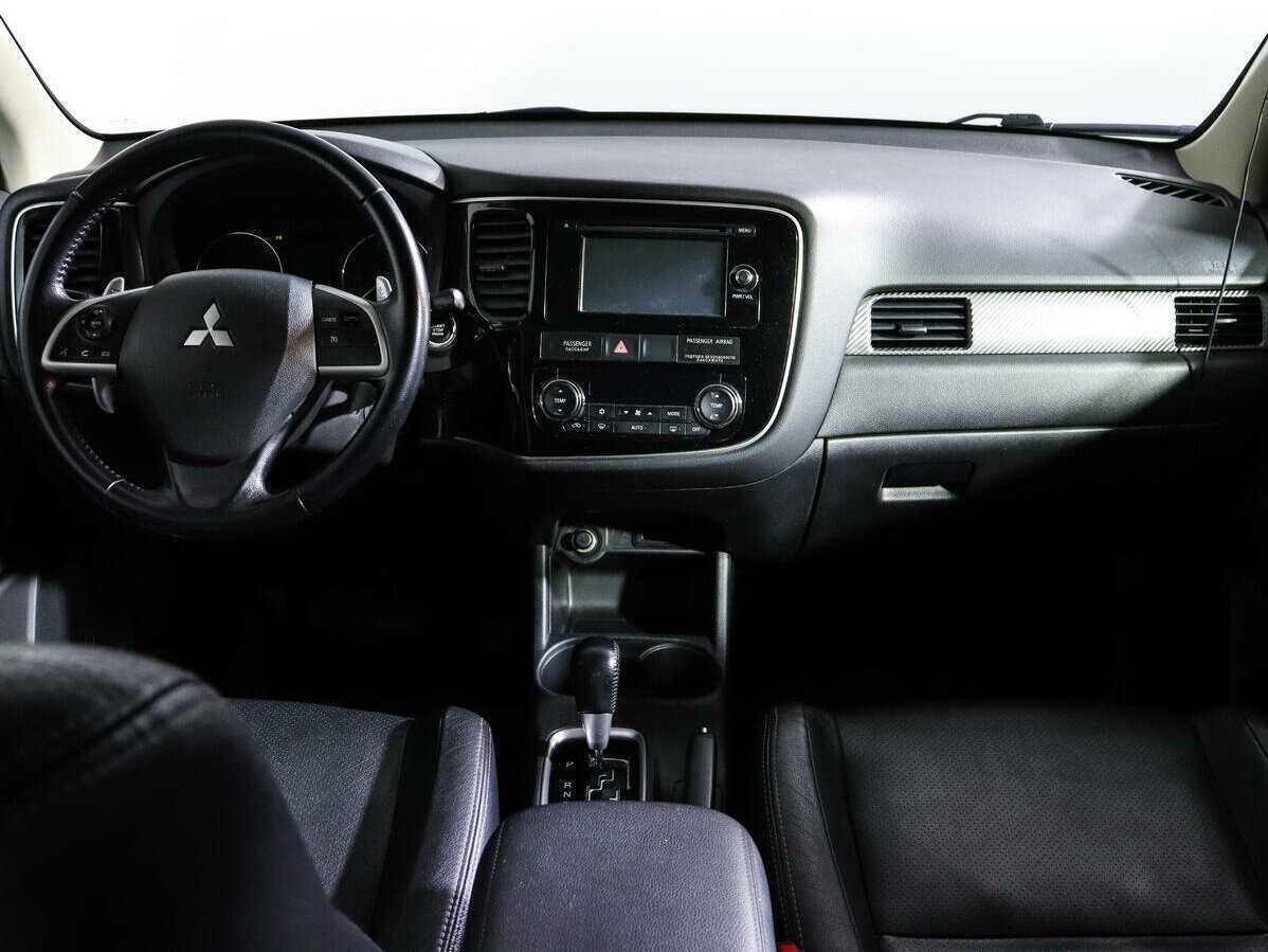 Mitsubishi Outlander 2013 года с пробегом. Фото: #9