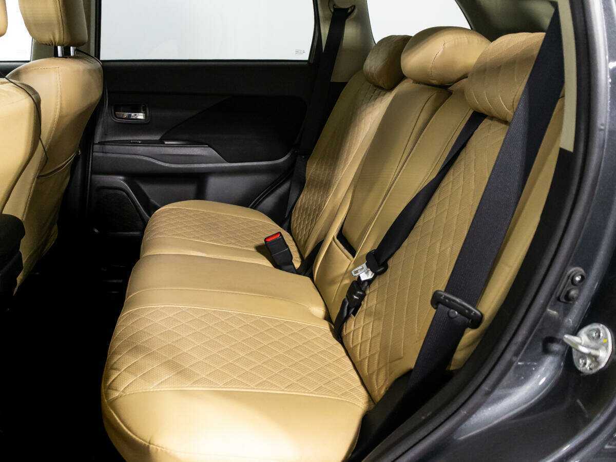 Mitsubishi Outlander 2018 года с пробегом. Фото: #9