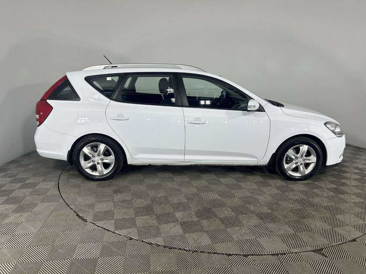 Kia Ceed 2012 года с пробегом. Фото: #3