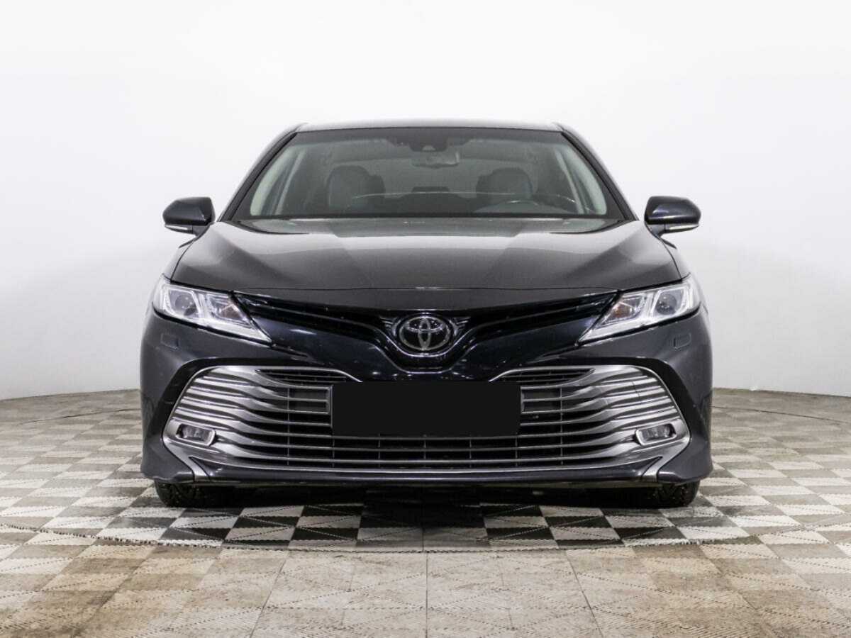 Toyota Camry 2021 года с пробегом. Фото: #1