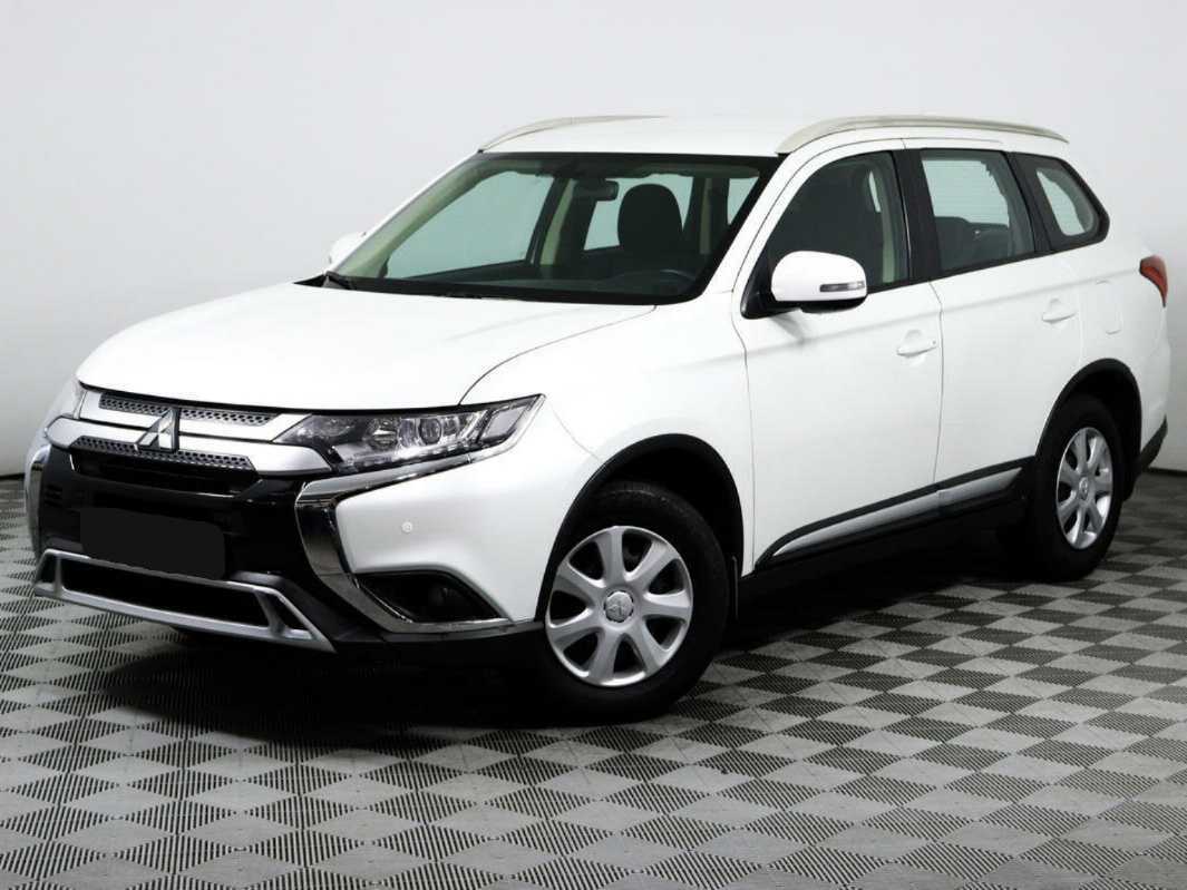 Mitsubishi Outlander 2021 года с пробегом. Посмотреть фото