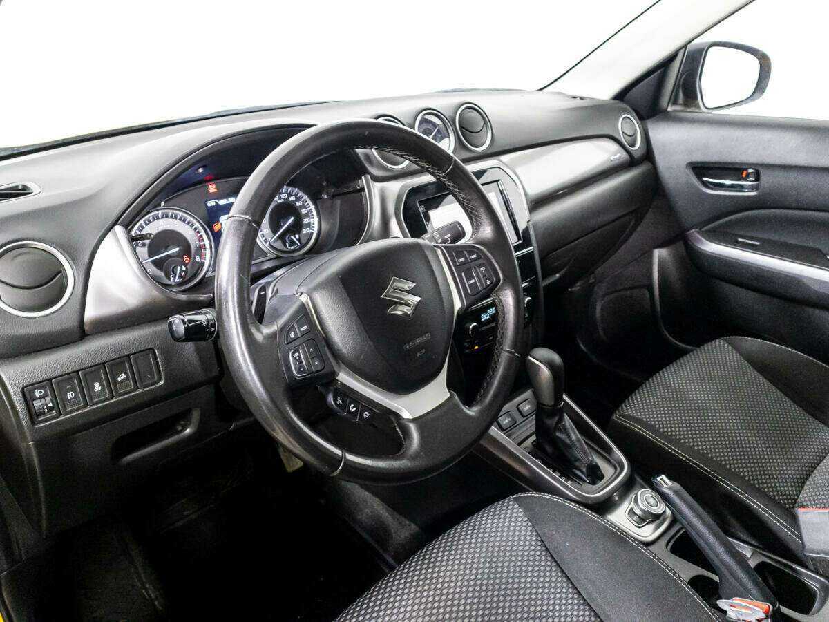 Suzuki Vitara 2019 года с пробегом. Фото: #10