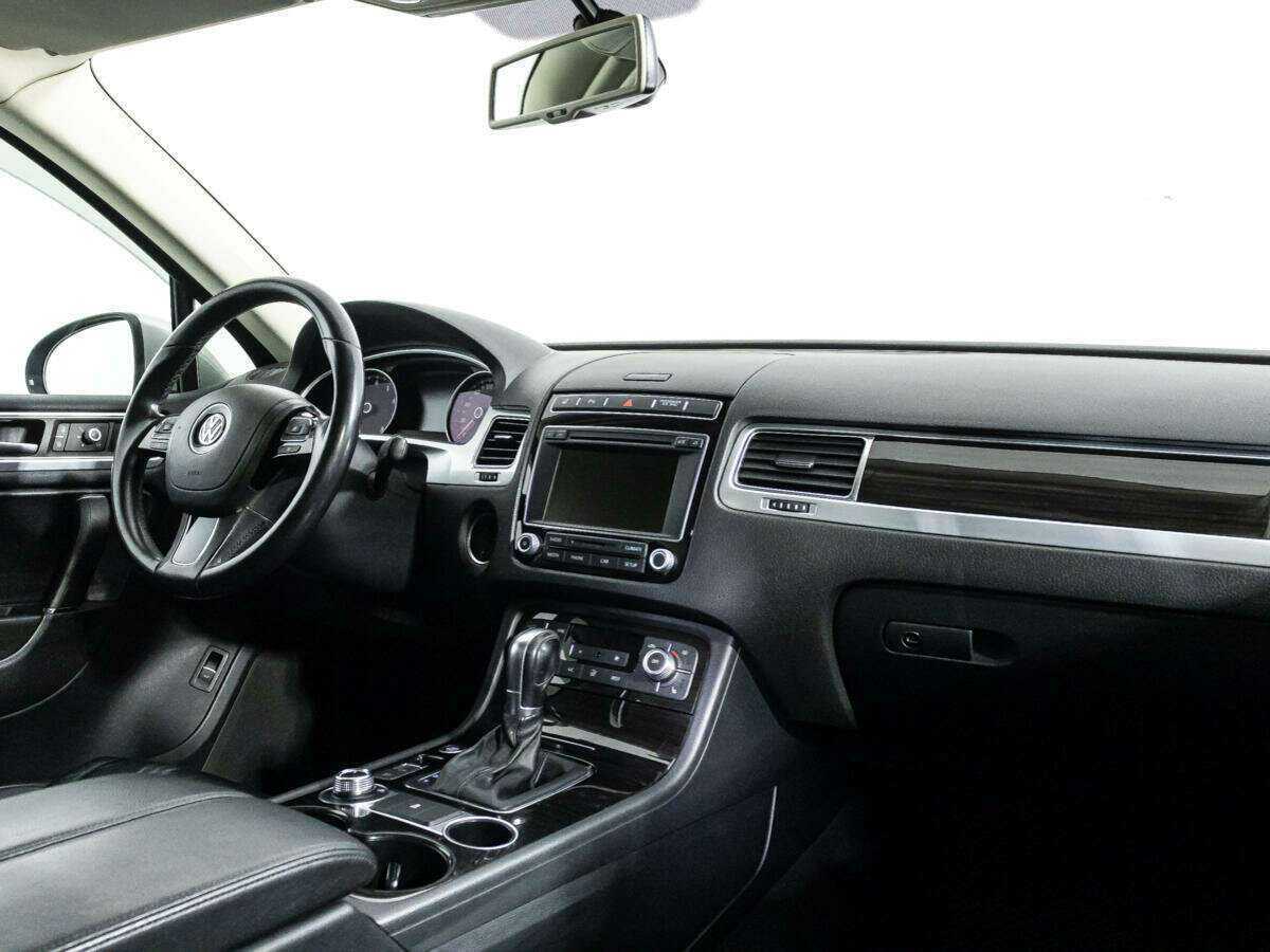 Volkswagen Touareg 2015 года с пробегом. Фото: #6