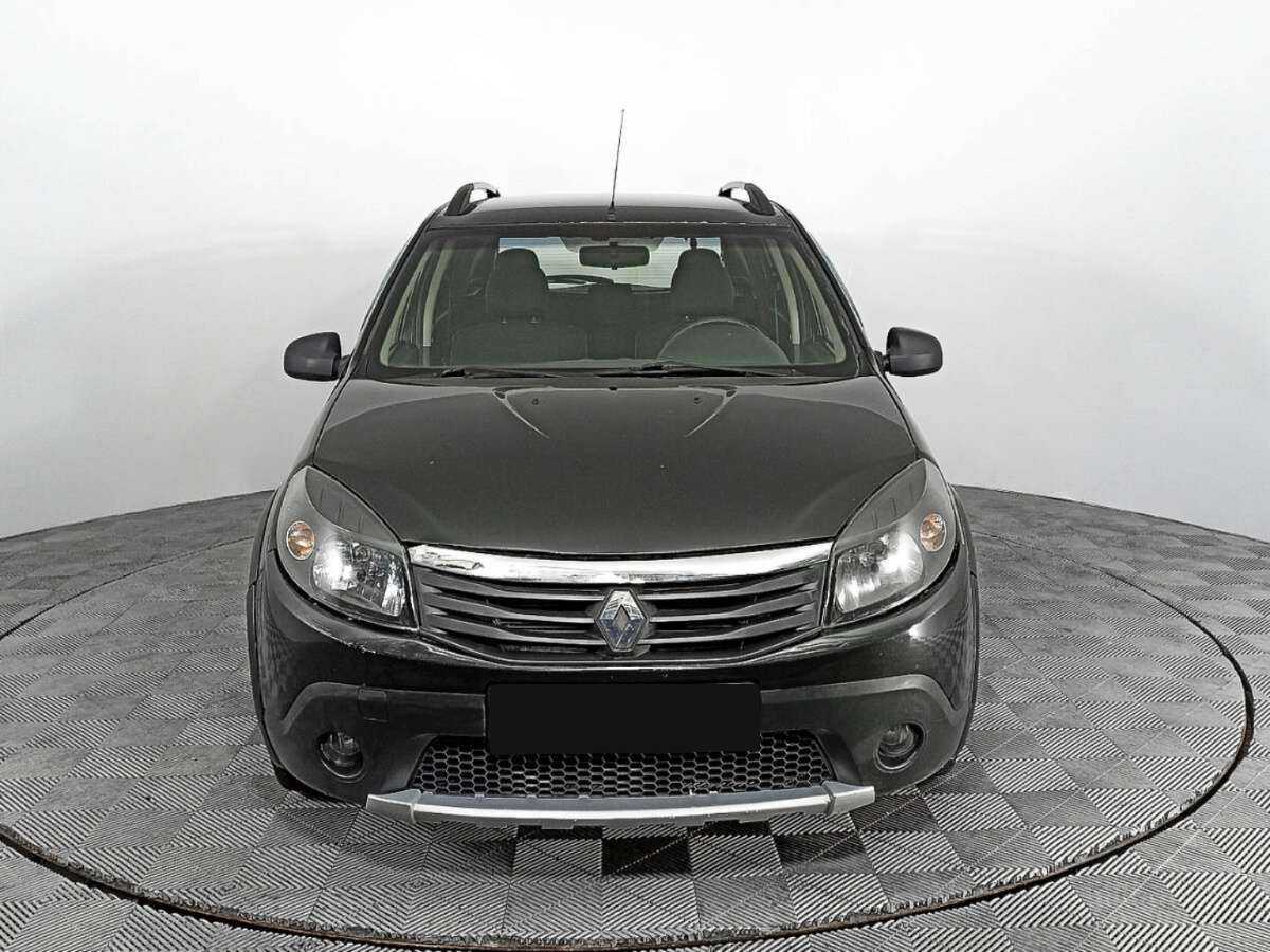 Renault Sandero 2013 года с пробегом. Фото: #1