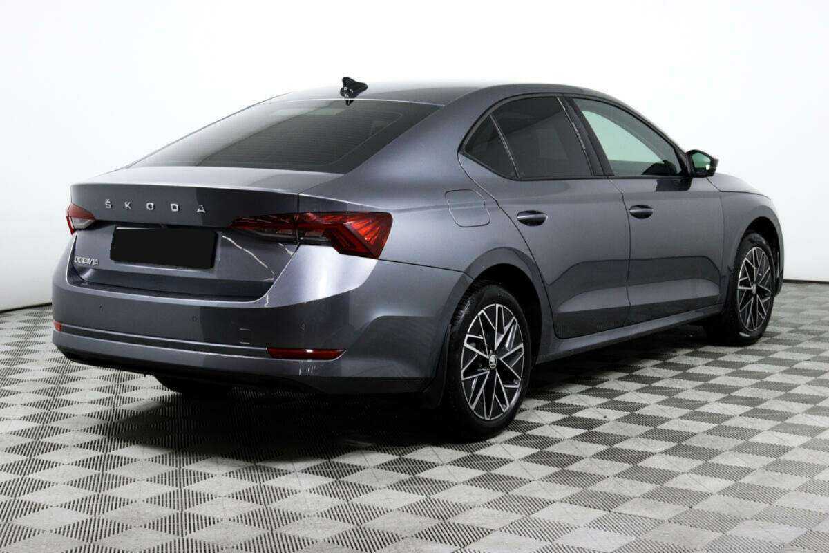 Skoda Octavia 2021 года с пробегом. Фото: #4