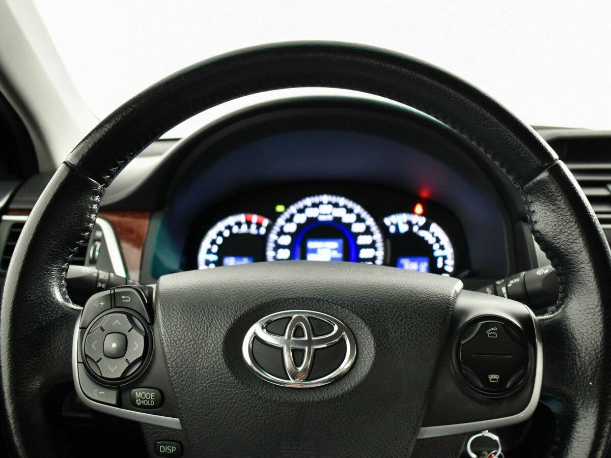 Toyota Camry 2012 года с пробегом. Фото: #11