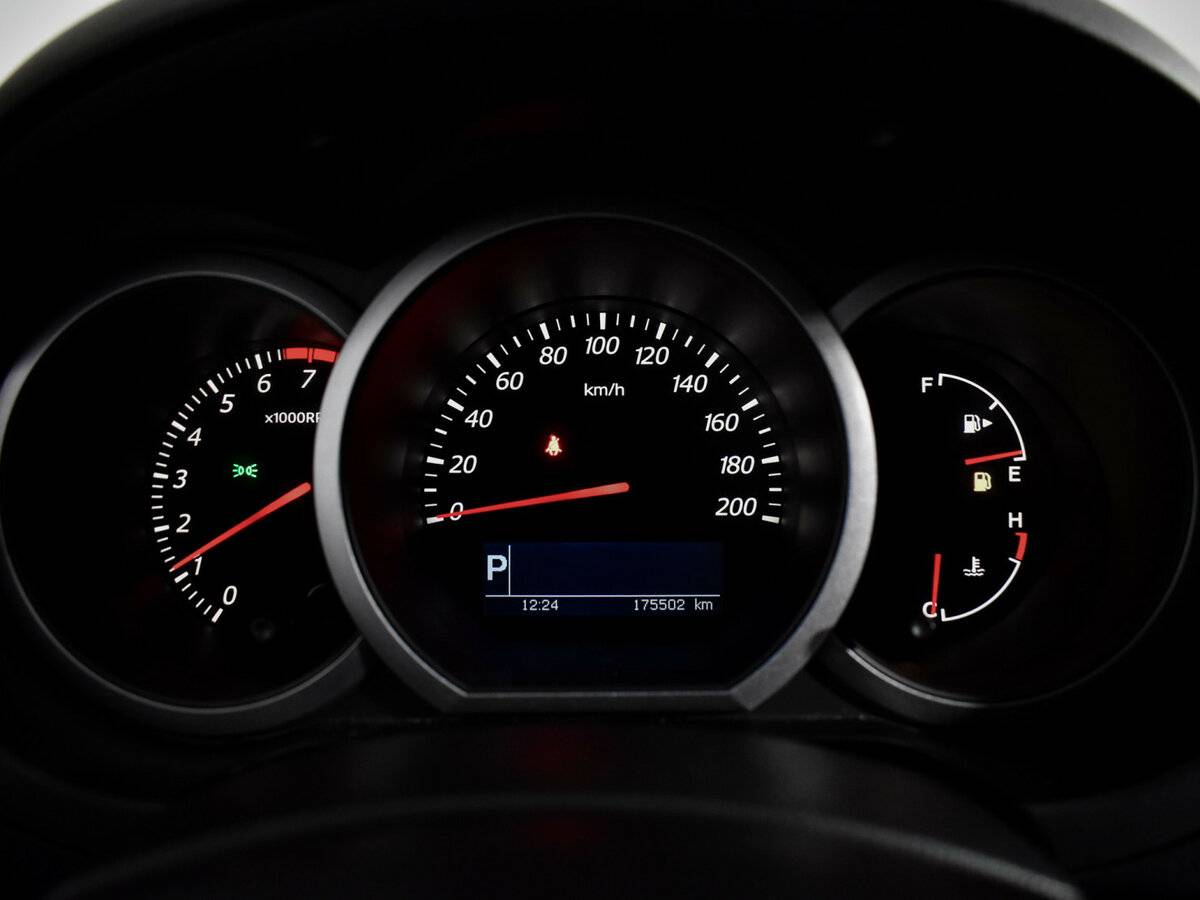 Suzuki Grand Vitara 2014 года с пробегом. Фото: #17