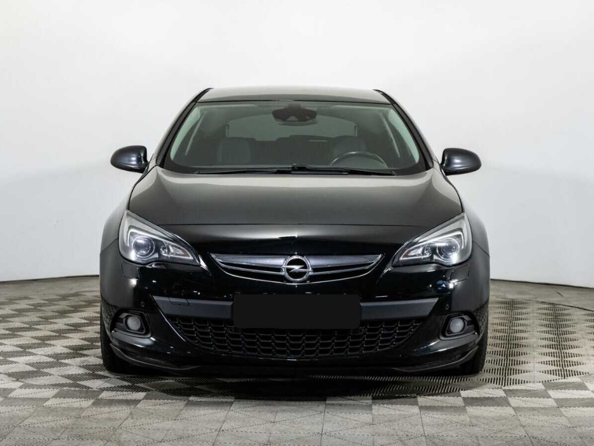 Opel Astra 2013 года с пробегом. Фото: #1