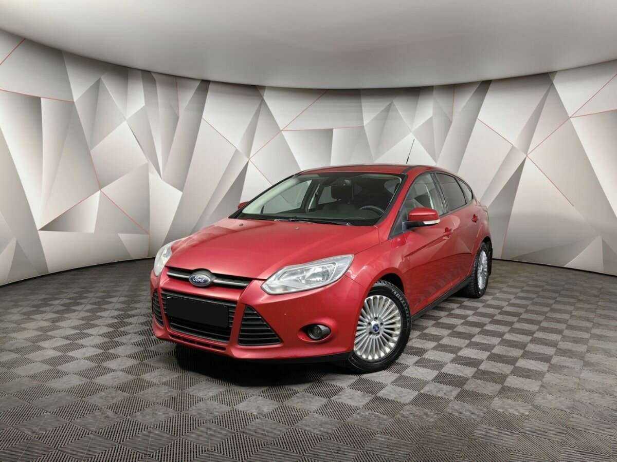 Ford Focus 2013 года с пробегом. Посмотреть фото