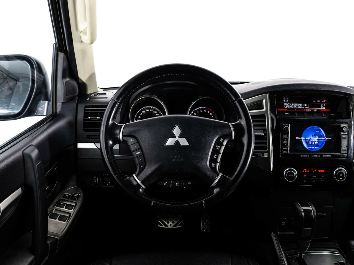 Mitsubishi Pajero 2014 года с пробегом. Фото: #8