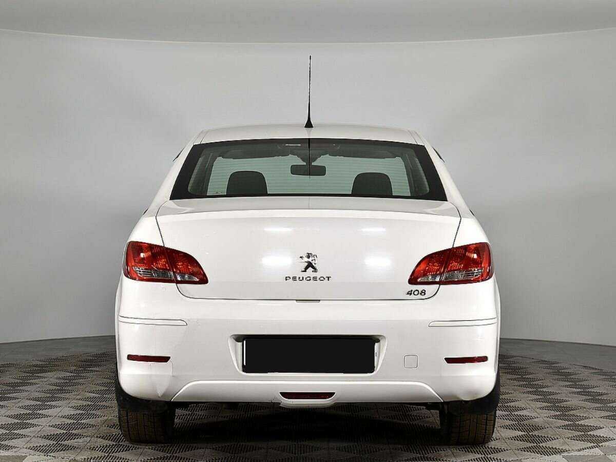 Peugeot 408 2013 года с пробегом. Фото: #3