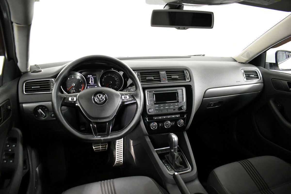 Volkswagen Jetta 2016 года с пробегом. Фото: #7