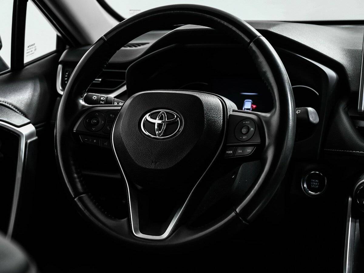 Toyota RAV4 2021 года с пробегом. Фото: #11