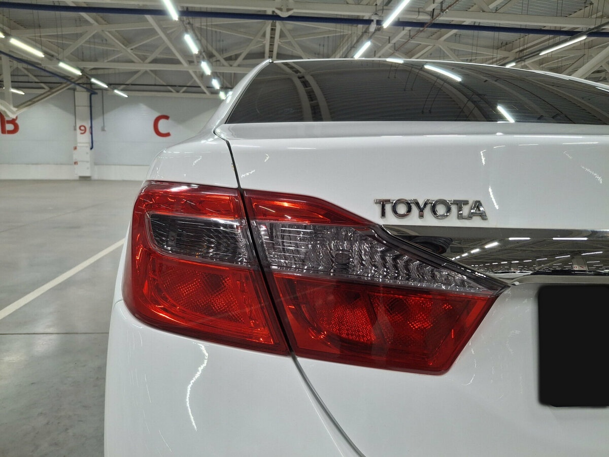 Toyota Camry 2013 года с пробегом. Фото: #8