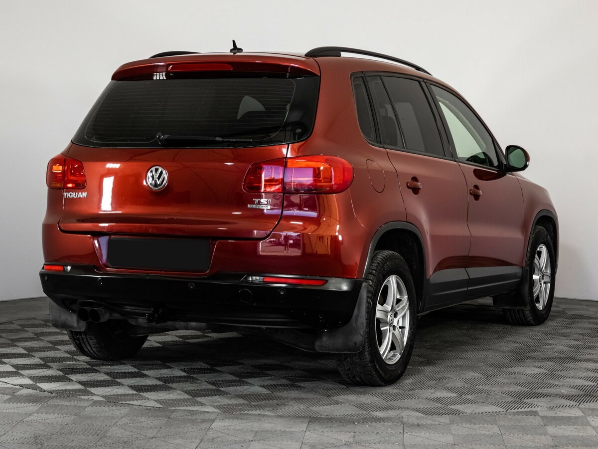 Volkswagen Tiguan 2012 года с пробегом. Фото: #3