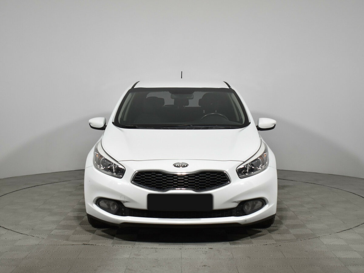 Kia Ceed 2013 года с пробегом. Фото: #1