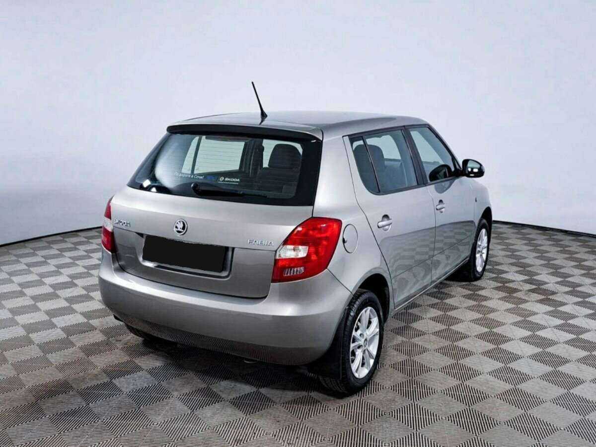 Skoda Fabia 2013 года с пробегом. Фото: #4