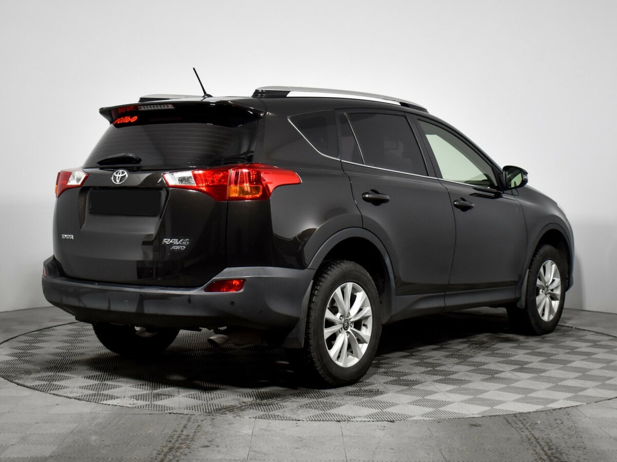 Toyota RAV4 2014 года с пробегом. Фото: #4