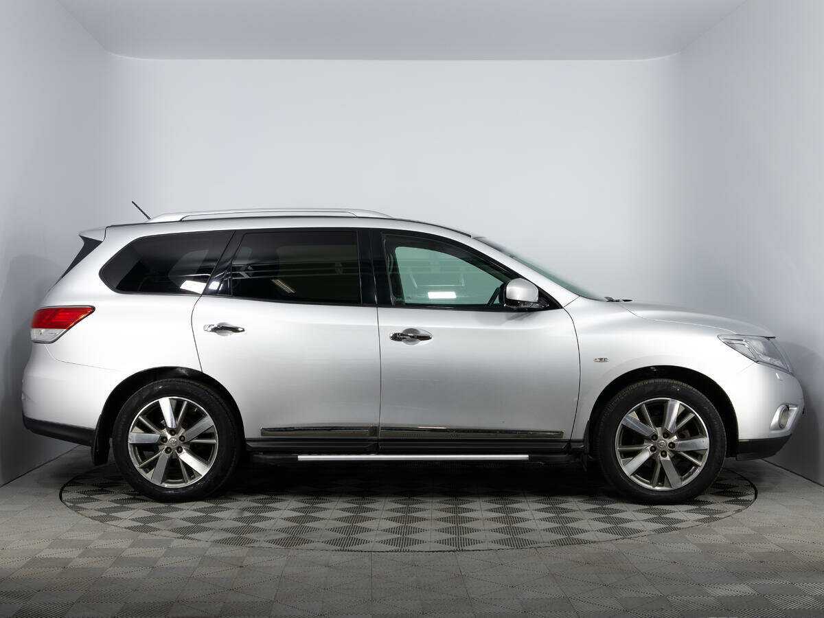 Nissan Pathfinder 2015 года с пробегом. Фото: #3