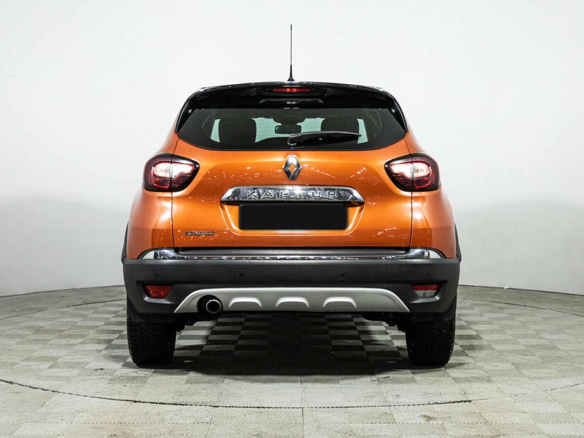 Renault Kaptur 2016 года с пробегом. Фото: #4