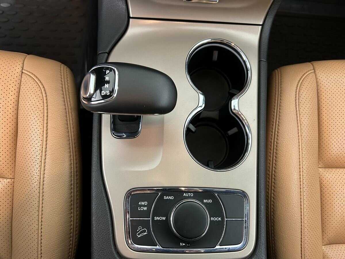 Jeep Grand Cherokee 2013 года с пробегом. Фото: #12