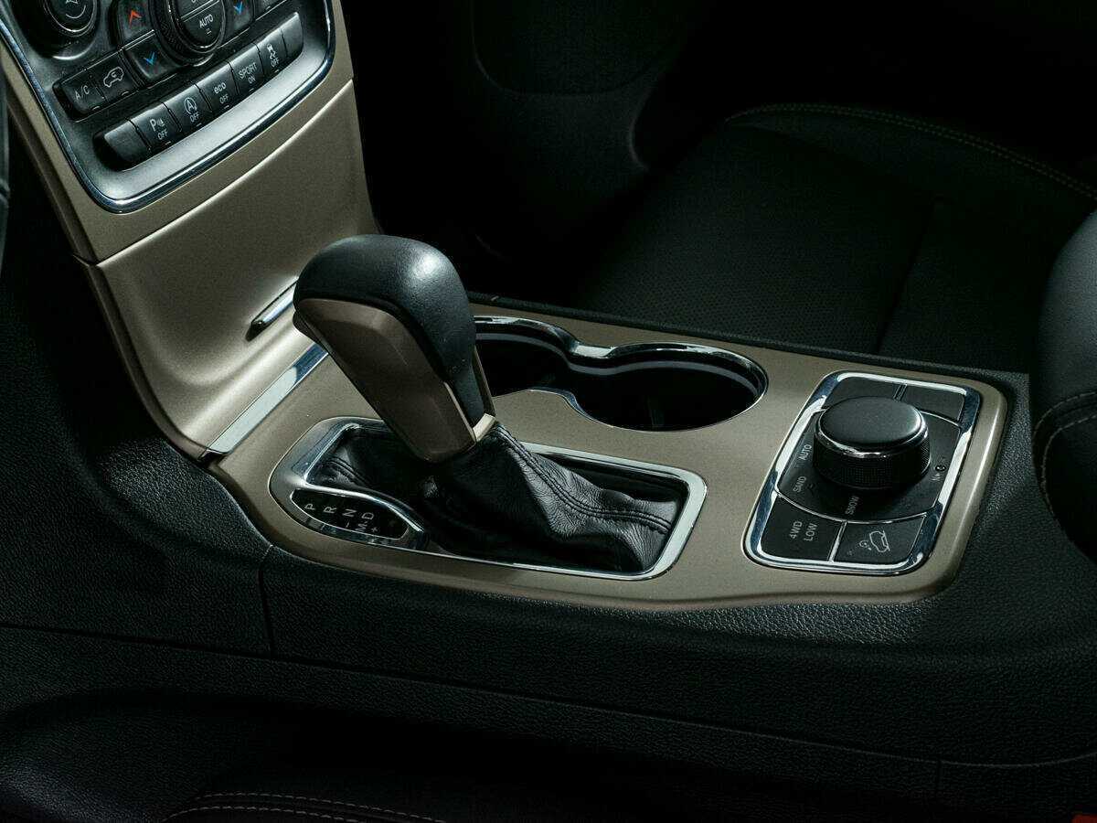 Jeep Grand Cherokee 2016 года с пробегом. Фото: #15