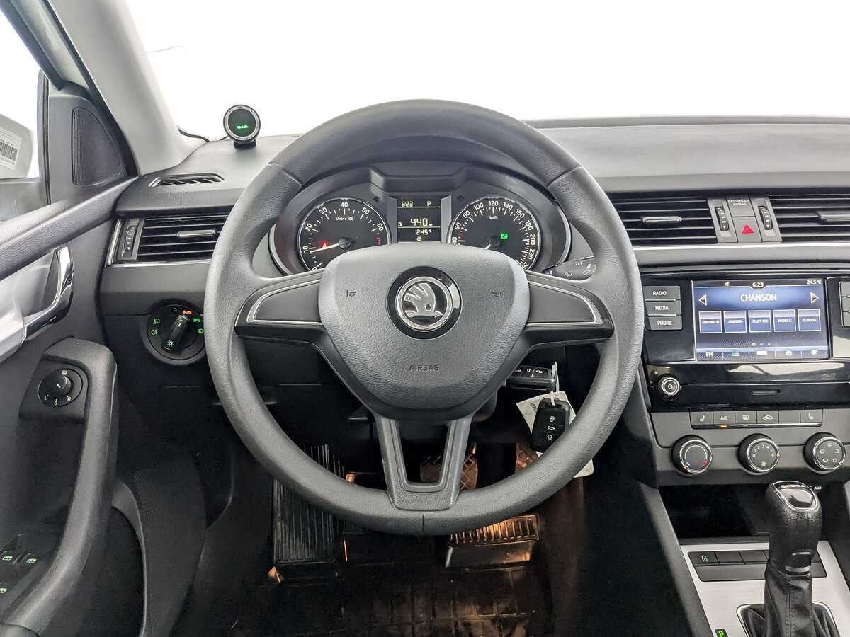Skoda Octavia 2017 года с пробегом. Фото: #16