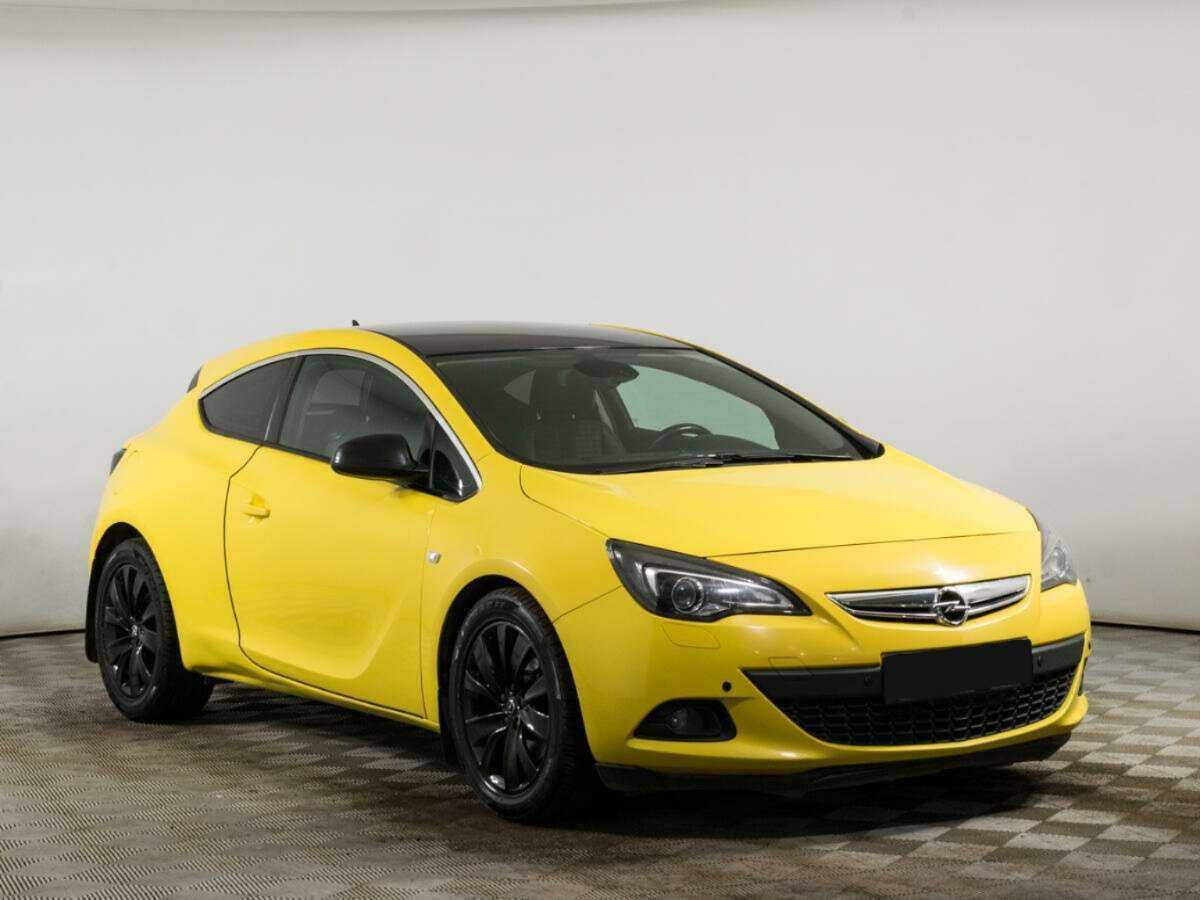 Opel Astra 2013 года с пробегом. Фото: #2