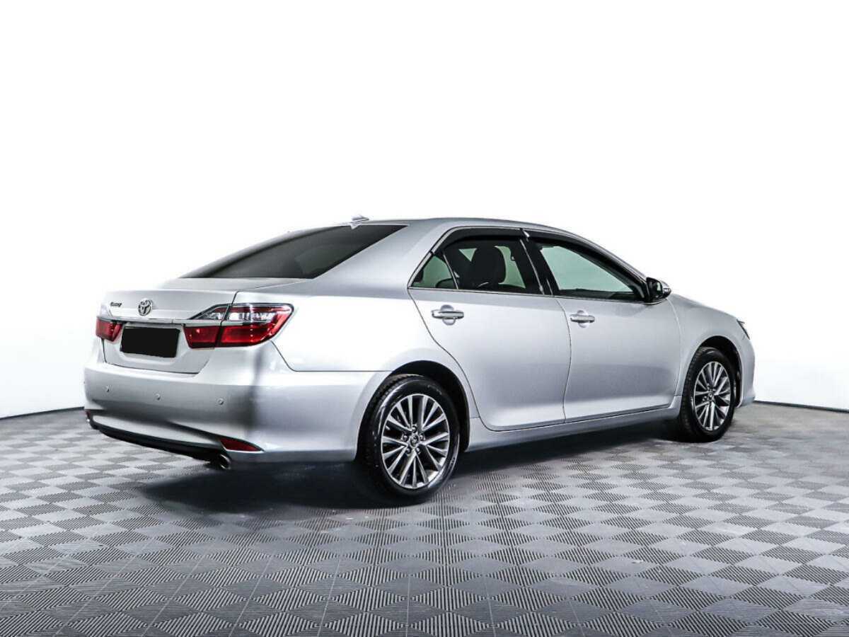 Toyota Camry 2017 года с пробегом. Фото: #4
