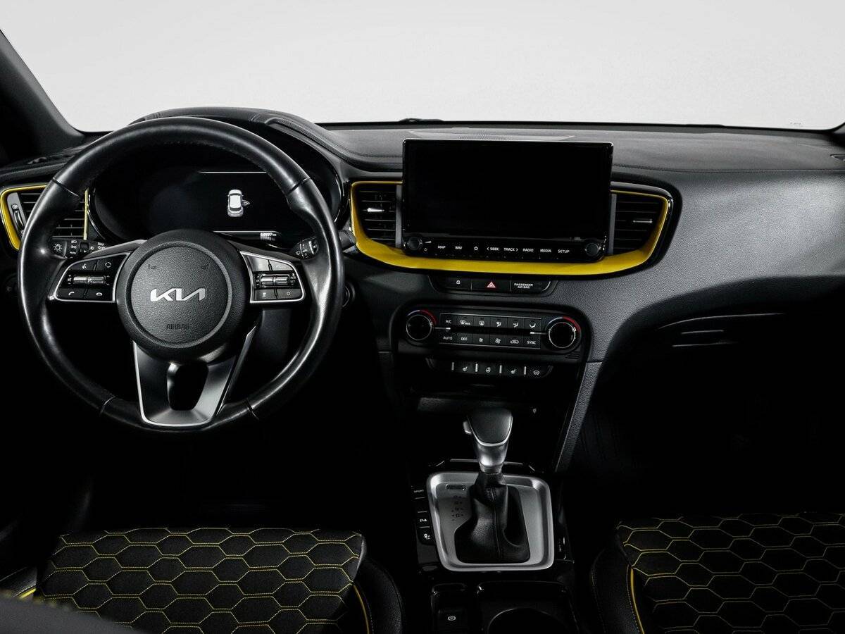 Kia XCeed 2021 года с пробегом. Фото: #11