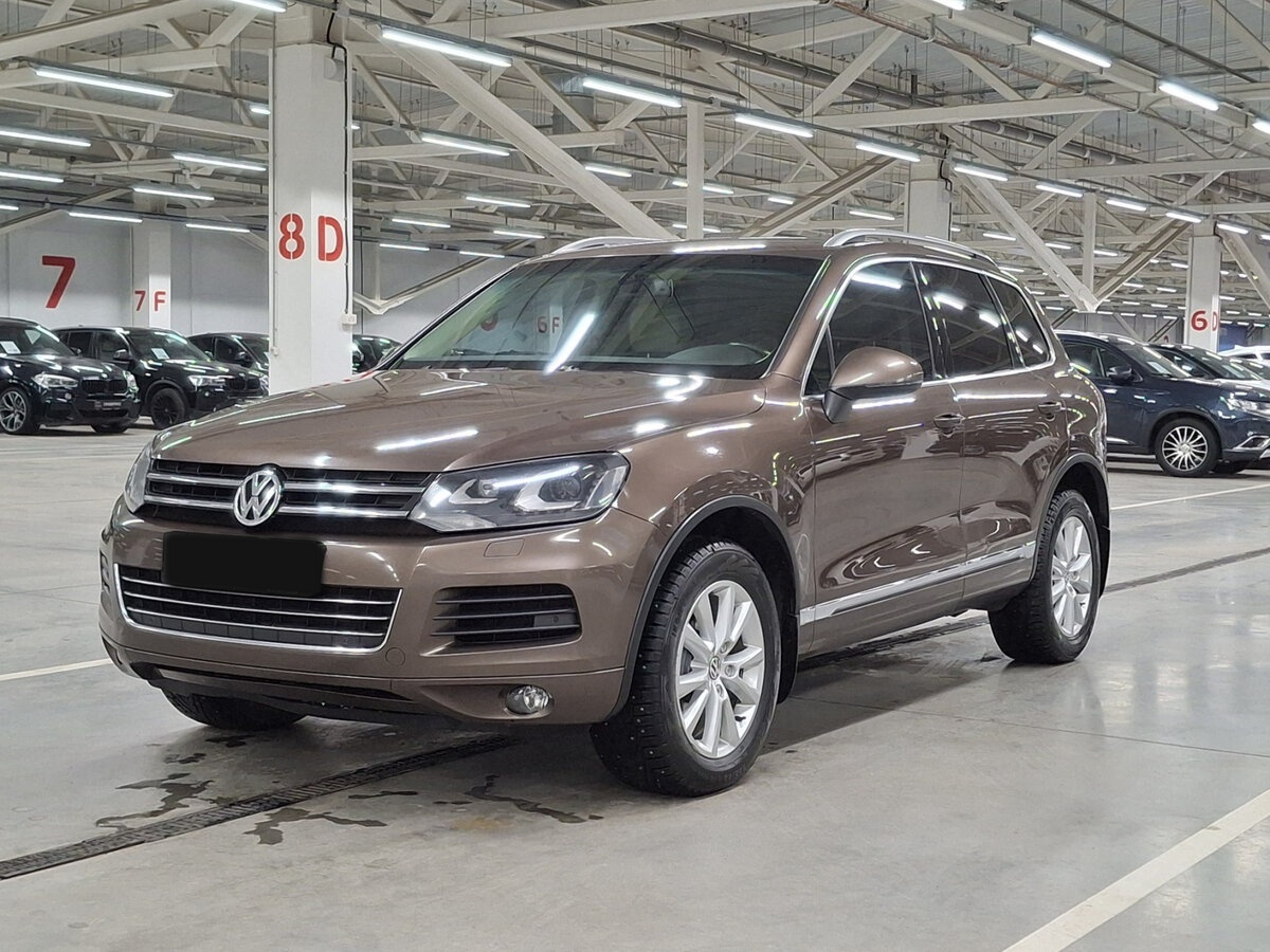 Volkswagen Touareg 2013 года с пробегом. Посмотреть фото