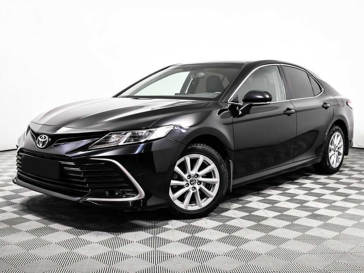Toyota Camry 2022 года с пробегом. Посмотреть фото