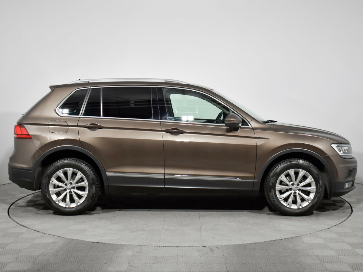 Volkswagen Tiguan 2018 года с пробегом. Фото: #3
