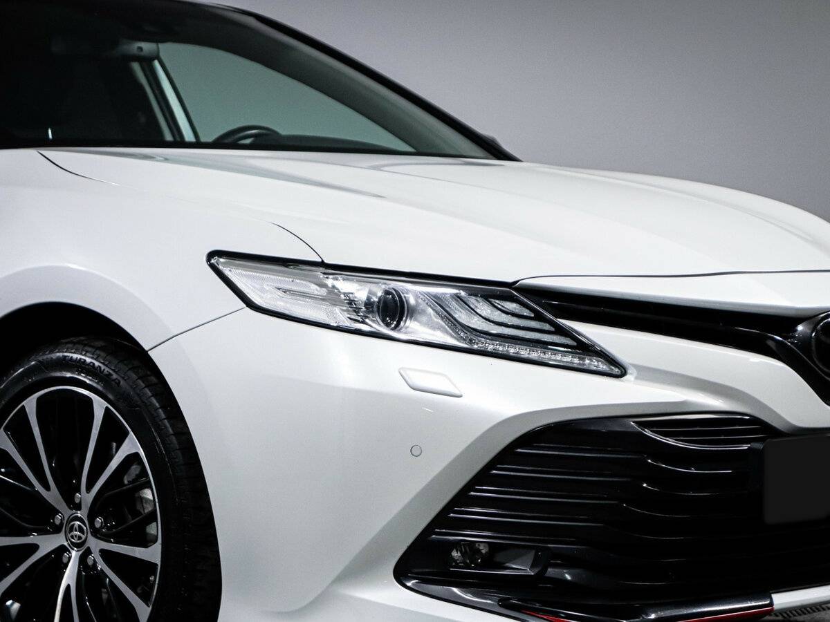 Toyota Camry 2020 года с пробегом. Фото: #14